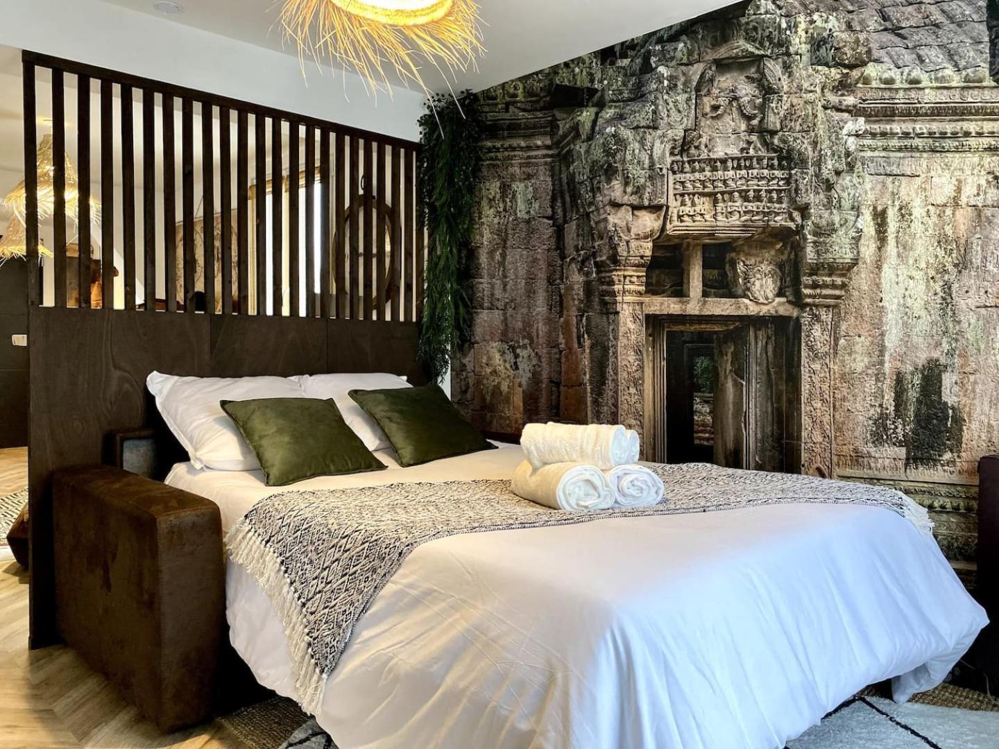 L'Expedition - Best Keys - Experience Unique - Deco Immersive - Lit Queen Size & Canape Convertible - Centre Ville - Netflix & Wifi Illimite - Check-In Autonome - Parking Gratuit Villeneuve-sur-Yonne Экстерьер фото